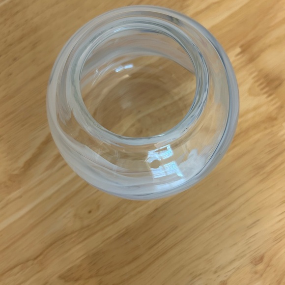 Blown glass swirl Blue/white ice cute 3” vase glass art deco decor - Picture 4 of 8